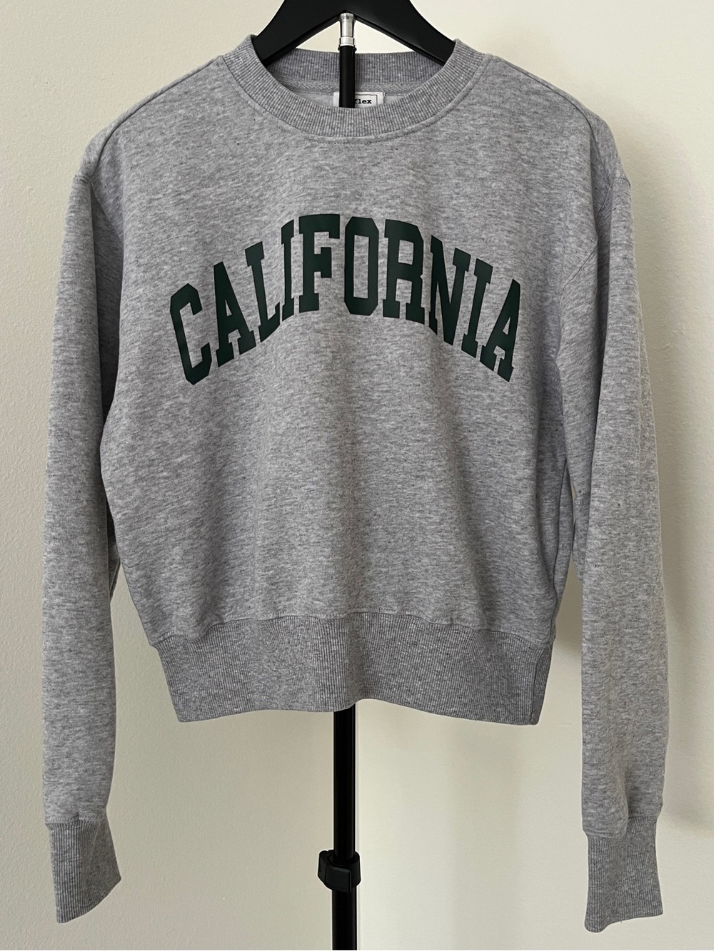 ☀️ Reflex 'California' Gray Cropped Crewneck Sweatshirt | Cozy Style | Large